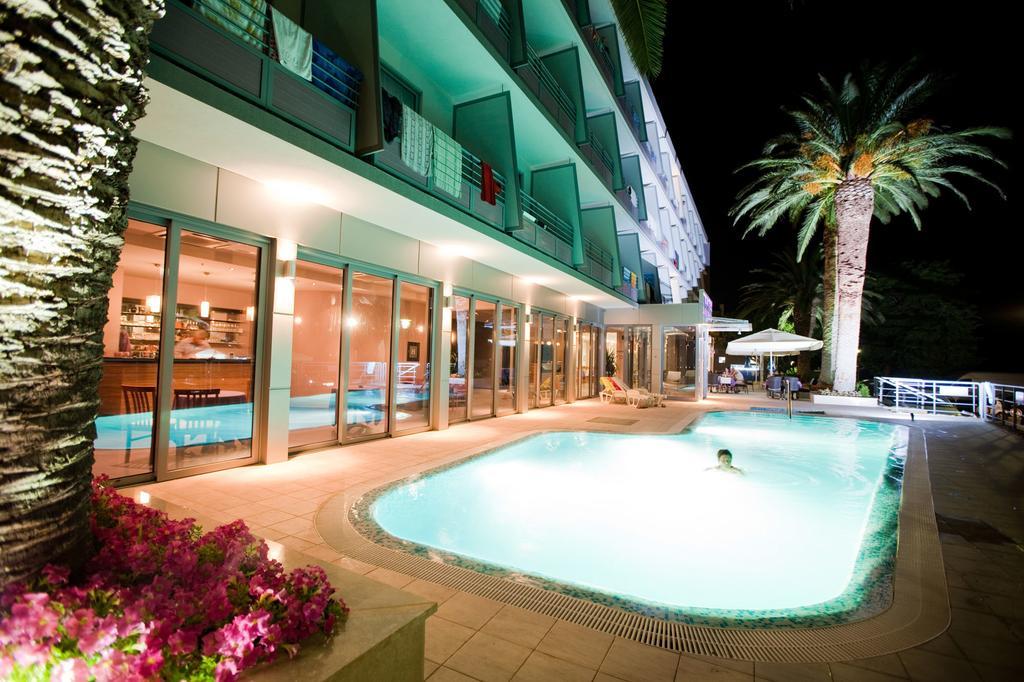 Hotel Sirena 伯德古拉 外观 照片